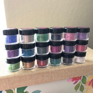 Sugarpill Loose Eyeshadow Lot (18 shadows)